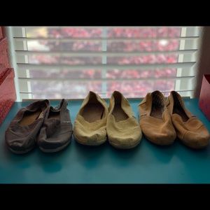 TOMS 3 pairs for the price of 1